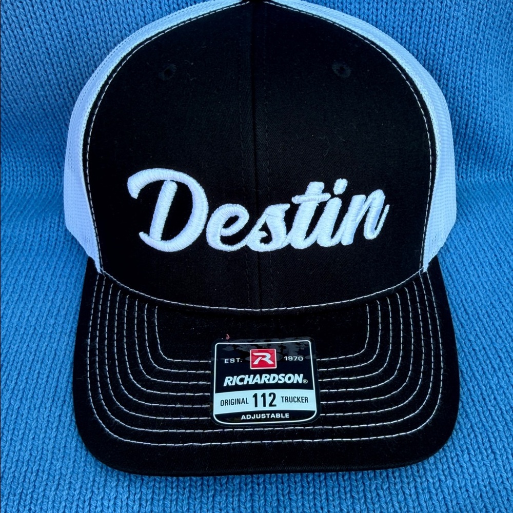 112 Richardson Destin Trucker Hat - Black & White
